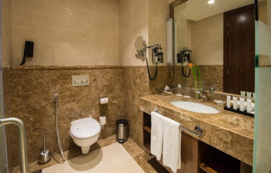 Hotel Golden Tulip Dubai | هتل لاله طلایی دبی