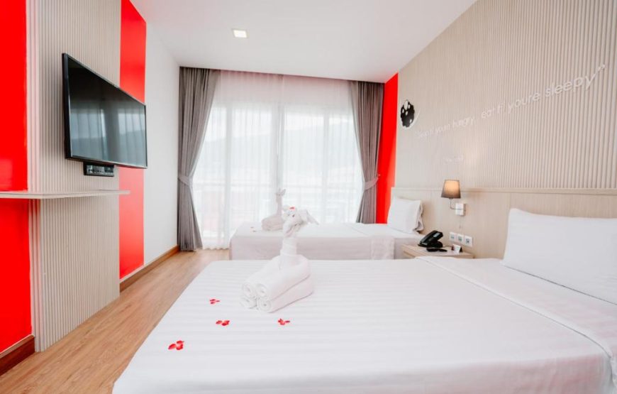 SLEEP WITH ME HOTEL | هتل با من بخواب