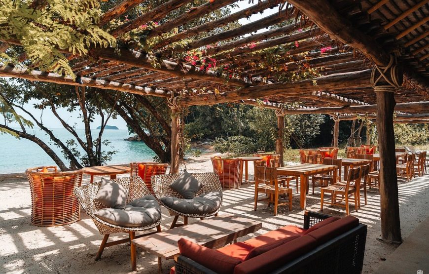 Island Escape Burasari Coconut Thailand | هتل ایسلند اسکیپ ریزورت
