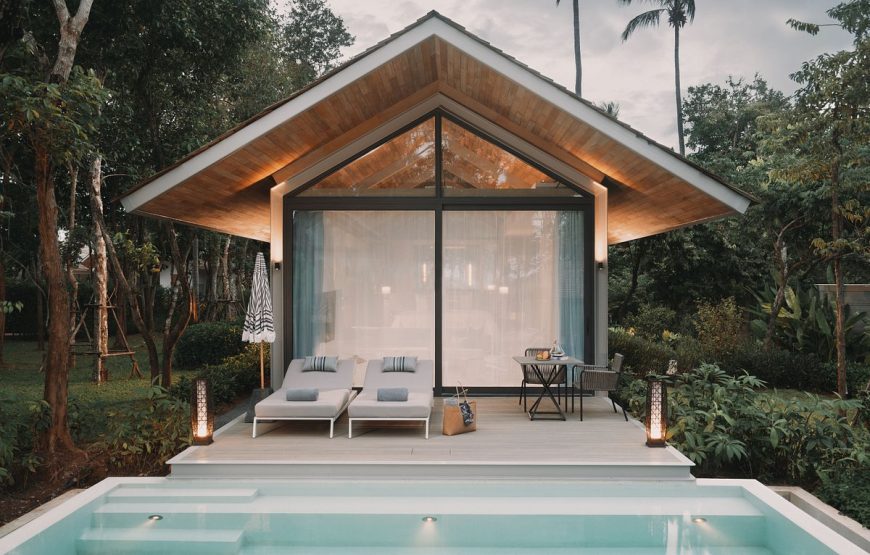 Island Escape Burasari Coconut Thailand | هتل ایسلند اسکیپ ریزورت