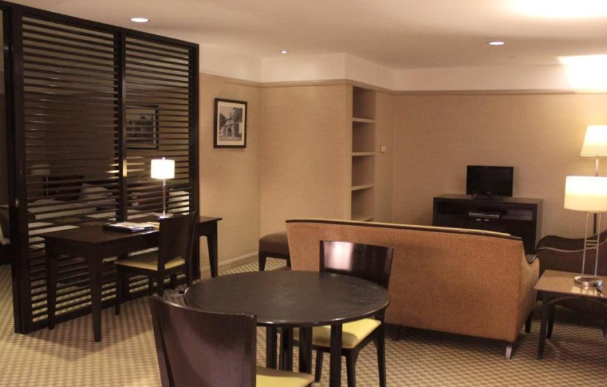 Pacific Regency Hotel Suites |  هتل پسیفیک ریجنسی