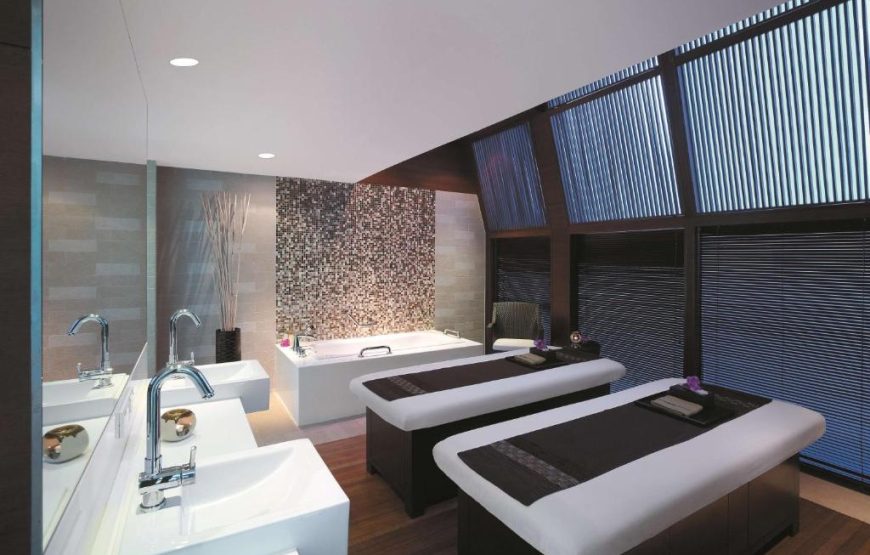 Traders Hotel Kuala Lumpur | هتل  تریدرز