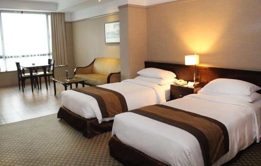 Pacific Regency Hotel Suites |  هتل پسیفیک ریجنسی