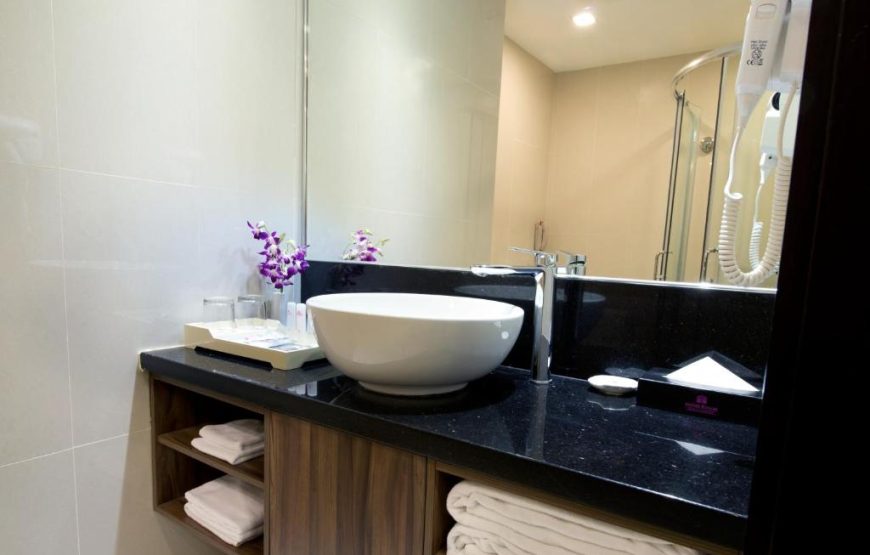 Hotel Royal Kuala Lumpur | هتل رویال کوالالامپور