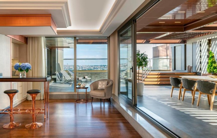 the ritz carlton Hotel | ريتز کارلتون