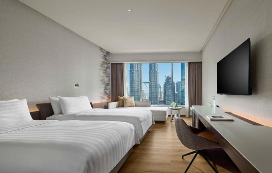 Traders Hotel Kuala Lumpur | هتل  تریدرز