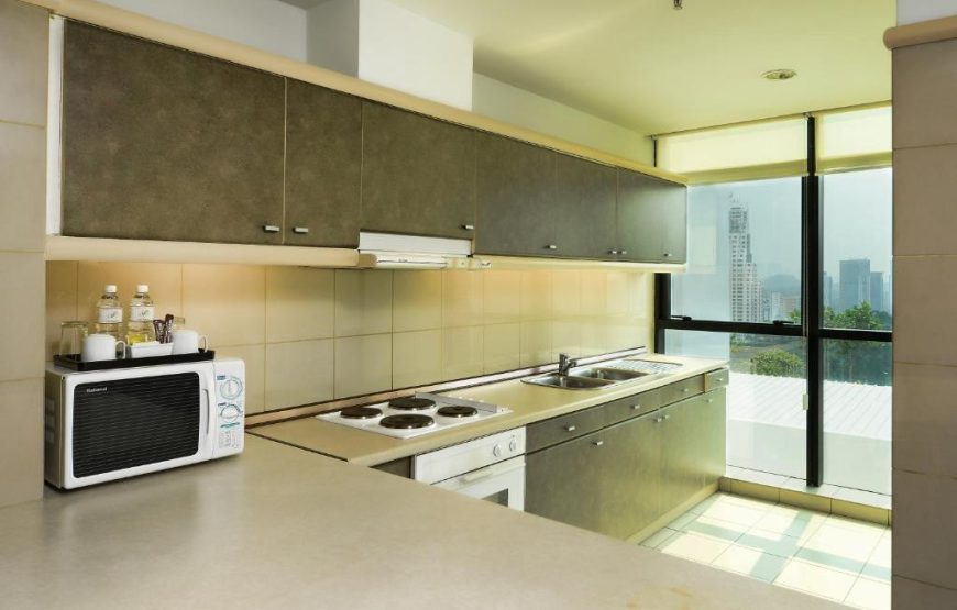 Pacific Regency Hotel Suites |  هتل پسیفیک ریجنسی